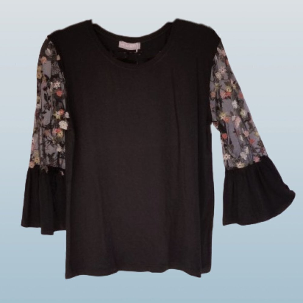 NWT Milan Kiss Floral Embroidered Top - 1X